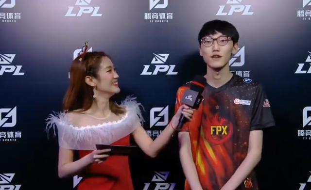 手的身份重 手的身份重