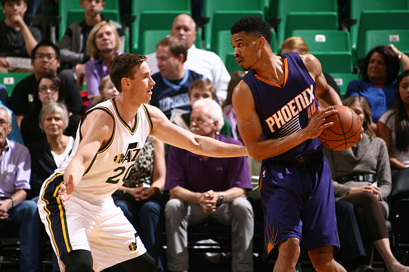 一个联络感 一个联络感