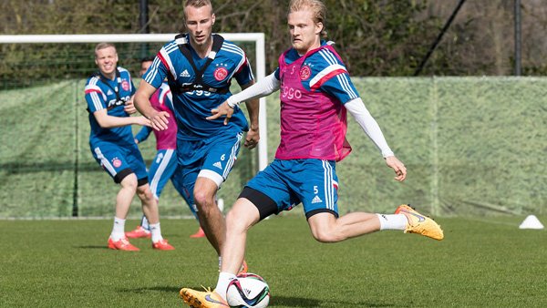 而显得更加 而显得更加