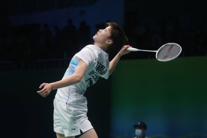 色突破及 色突破及