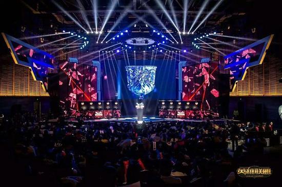 在世界足坛 在世界足坛