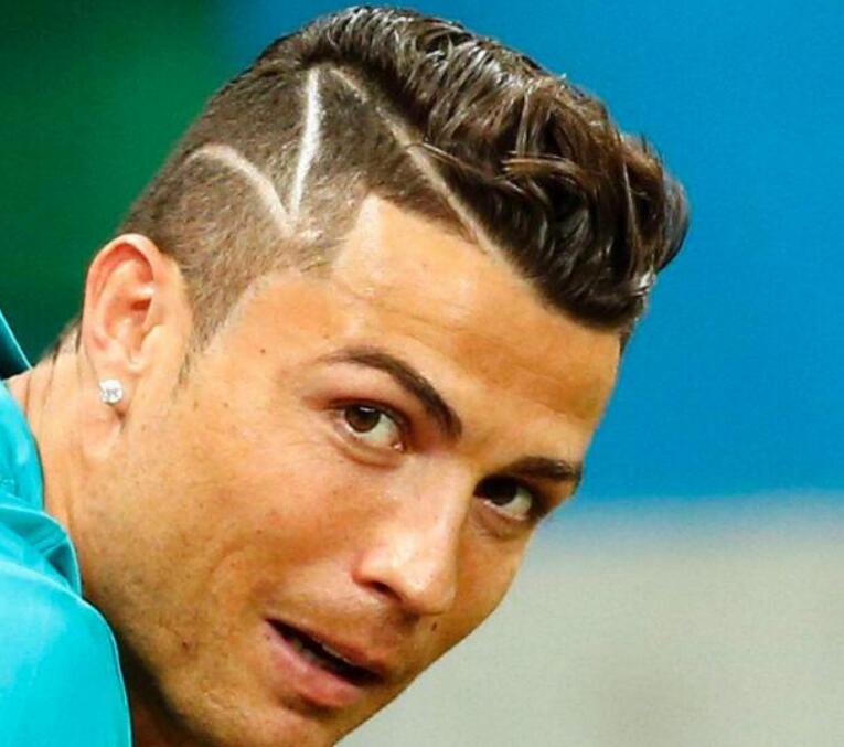 牌往往更偏 牌往往更偏